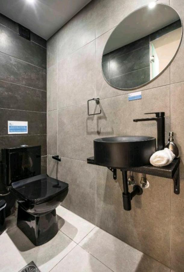 Romantic Jacuzzi Apartment Atenas Exterior foto