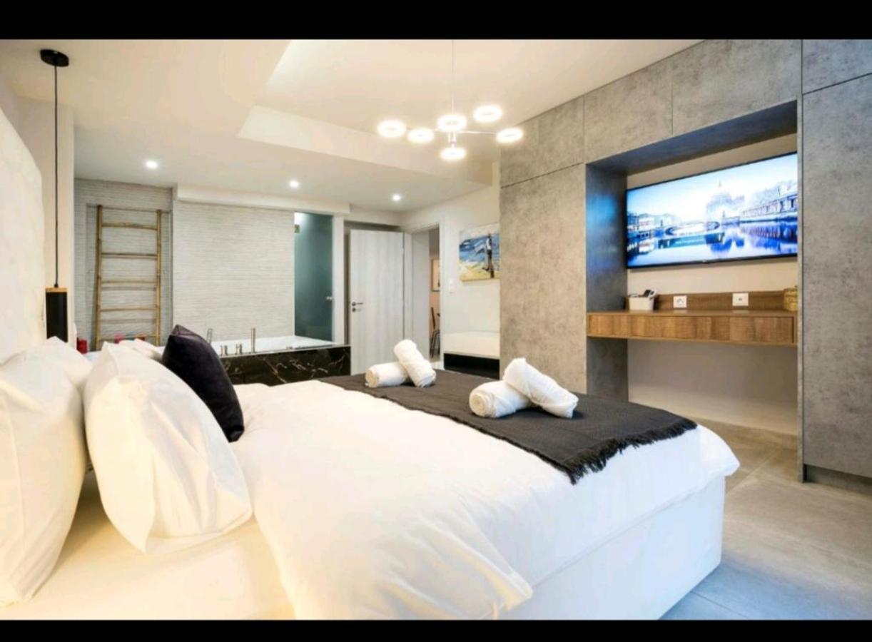 Romantic Jacuzzi Apartment Atenas Exterior foto