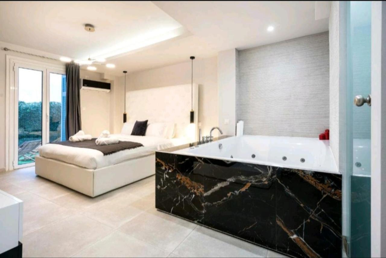 Romantic Jacuzzi Apartment Atenas Exterior foto